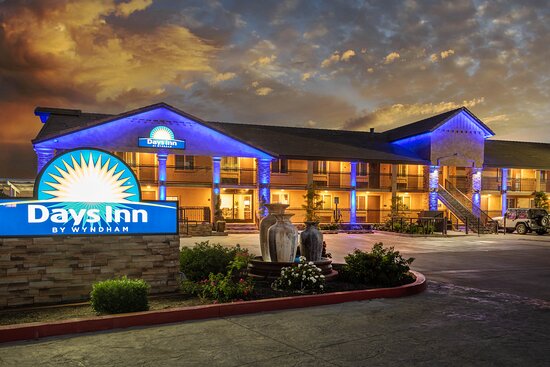 Days Inn By Wyndham Galt/ Elk Grove South