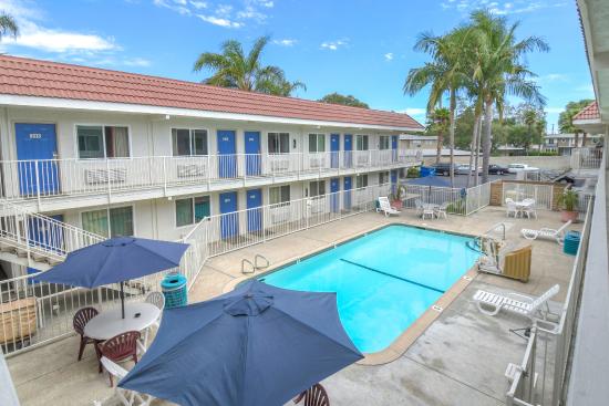 Motel 6 Costa Mesa