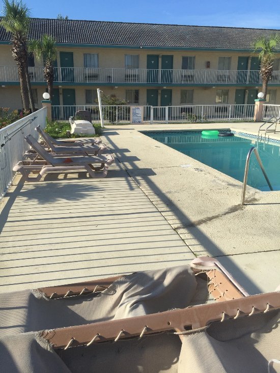 Coconut Grove Motor Inn