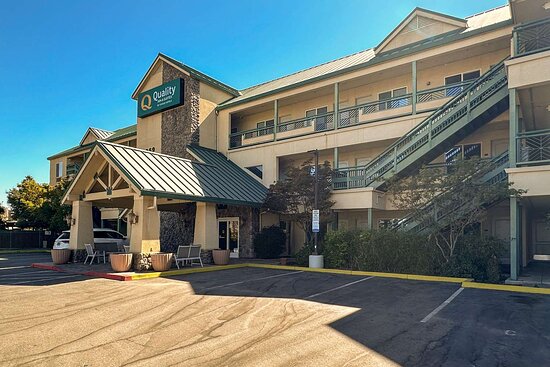 Quality Inn & Suites