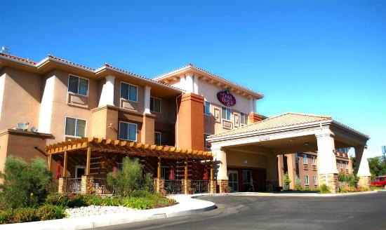 The Oaks Hotel & Suites