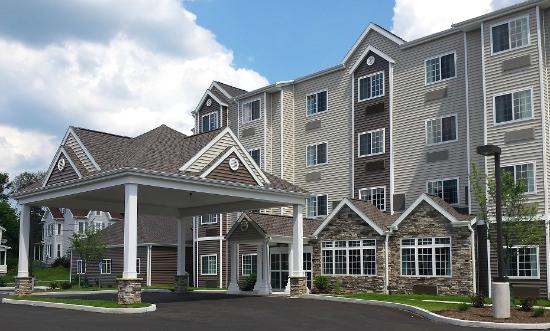 Microtel Inn & Suites by Wyndham Altoona