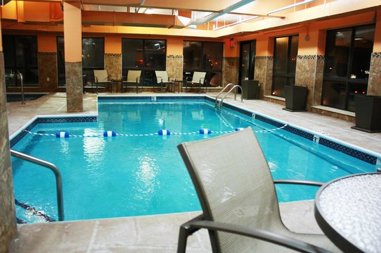 Comfort Inn & Suites Copley Akron