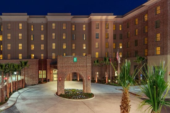 Embassy Suites by Hilton Savannah Historic District