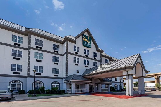 Quality Inn & Suites I-35 / Walnut Hill