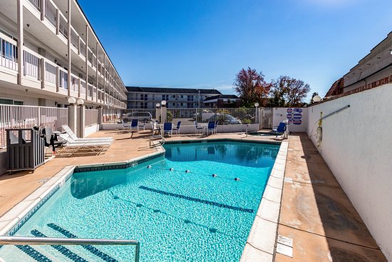Motel 6 Fountain Valley - Huntington Beach Area