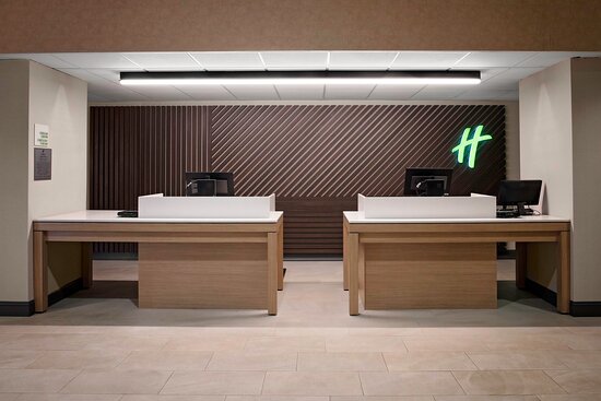 Holiday Inn & Suites Boston-Peabody by IHG