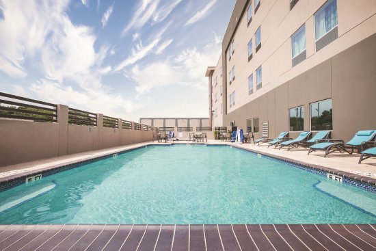 La Quinta Inn & Suites by Wyndham McAllen La Plaza Mall