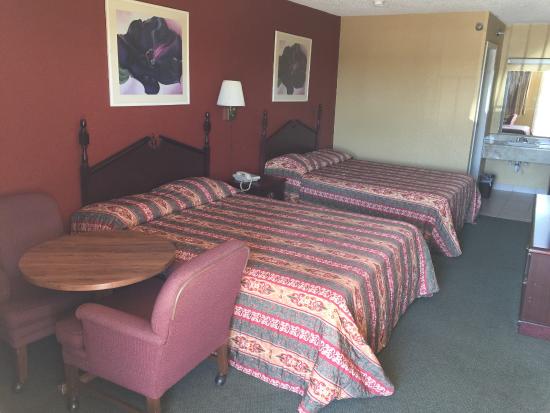 Courtesy Inn & Suites