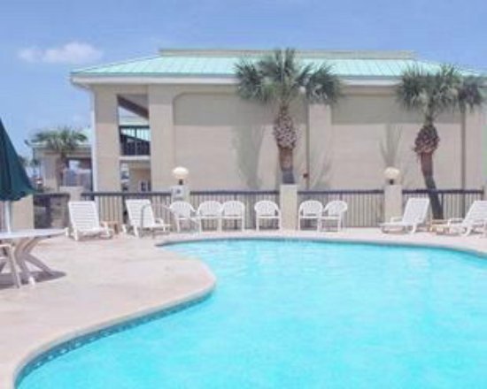 Econo Lodge Inn & Suites