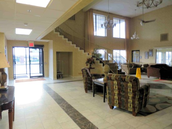 Rodeway Inn & Suites East / I-44