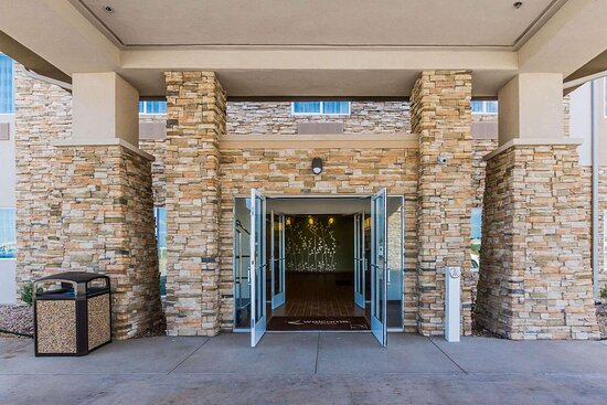 Sleep Inn & Suites