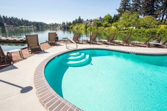Lakeshore Inn