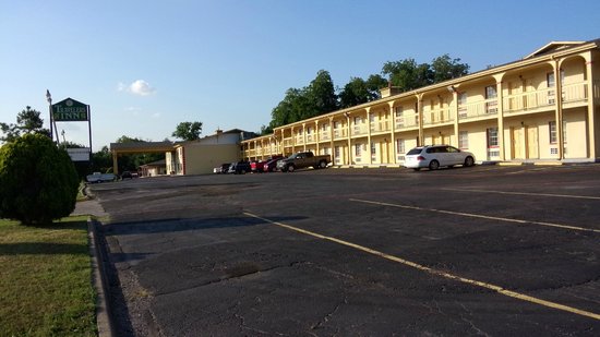 Travelers Inn-Sherman
