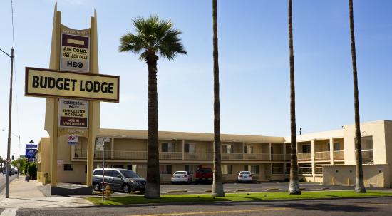 Central Phoenix Hotel