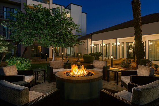 Courtyard Phoenix Airport