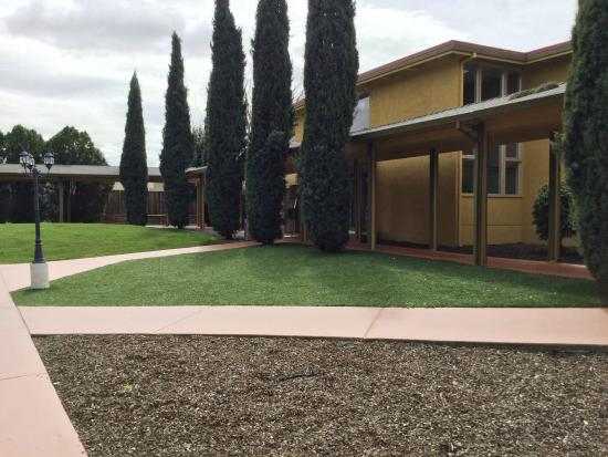 Days Inn by Wyndham Davis Near UC Davis