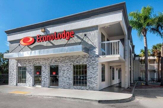 Econo Lodge Airport at Raymond James Stadium