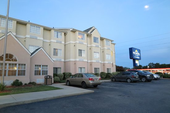 Microtel Inn & Suites by Wyndham Columbia/At Fort Jackson