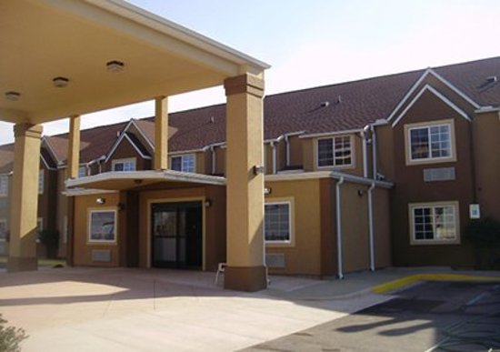 Days Inn by Wyndham Jackson Downtown