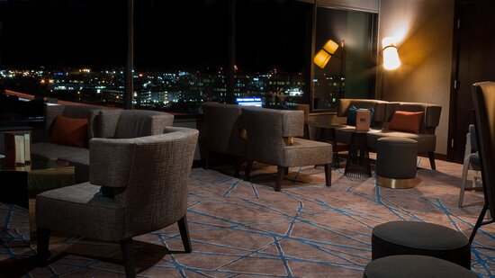 Holiday Inn Long Beach Airport By IHG