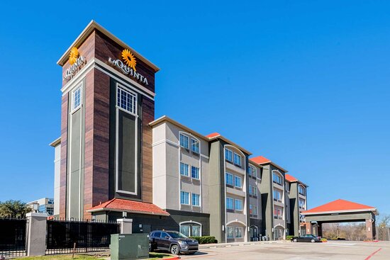 La Quinta Inn & Suites by Wyndham Fort Worth Eastchase