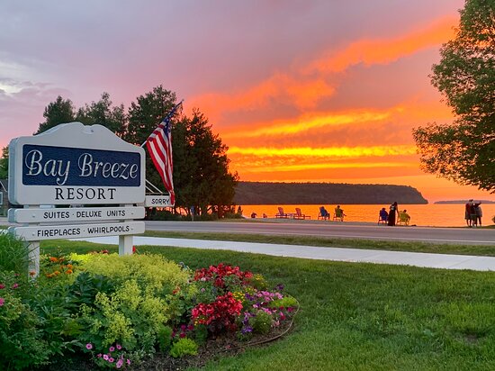 Bay Breeze Resort