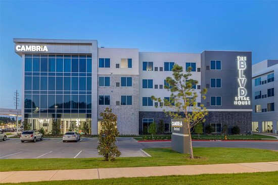 Cambria Hotel Waco University Riverfront