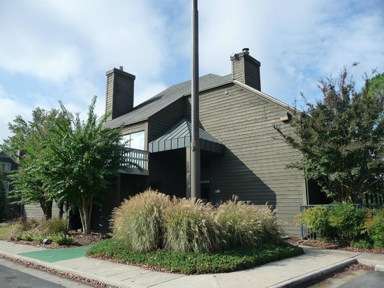 Huntsville Hotel & Suites - Huntsville