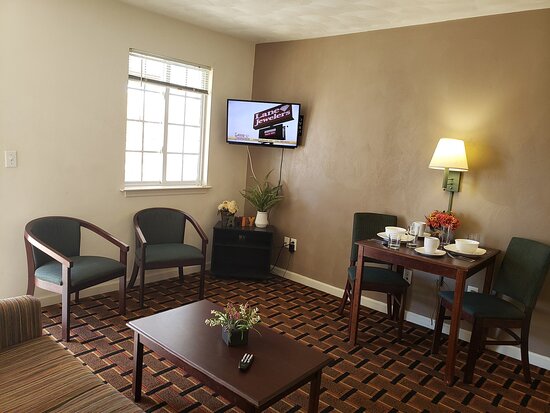 Affordable Suites Burlington