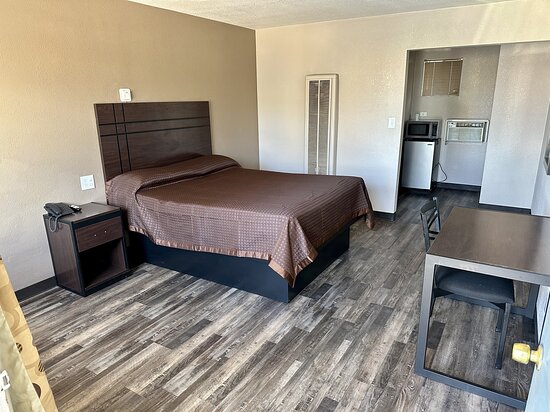 West Inn NAU - Downtown Flagstaff