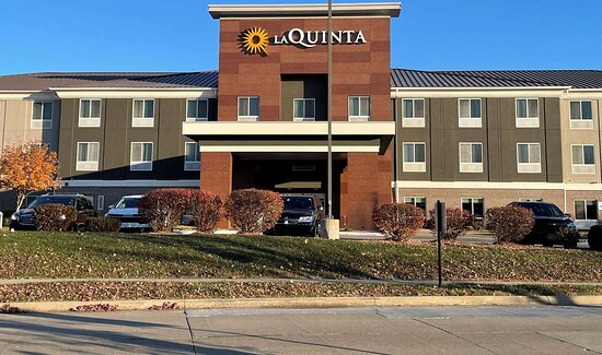 La Quinta Inn & Suites by Wyndham Ankeny IA / Des Moines IA