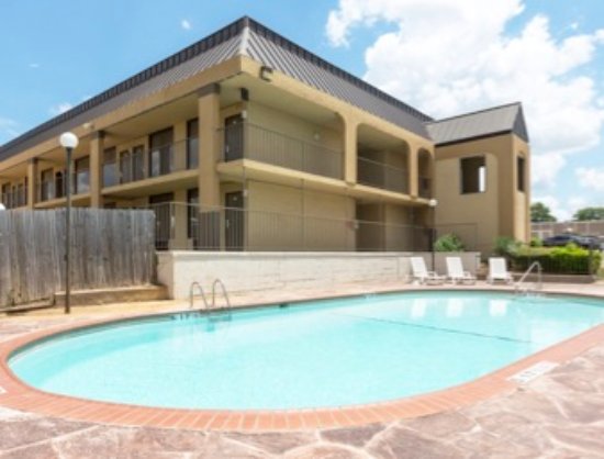 Super 8 by Wyndham Longview/North