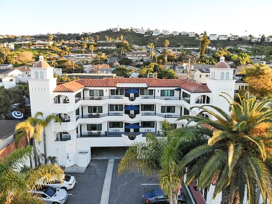Surfbreak Hotel