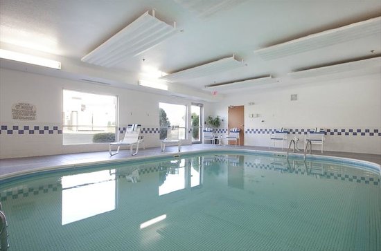 Country Inn & Suites by Radisson, Fairview Heights, IL