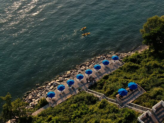 Lake Shore Resort
