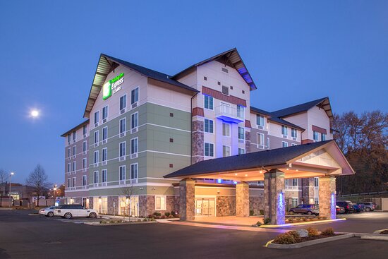 Holiday Inn Express & Suites Seattle South - Tukwila By IHG