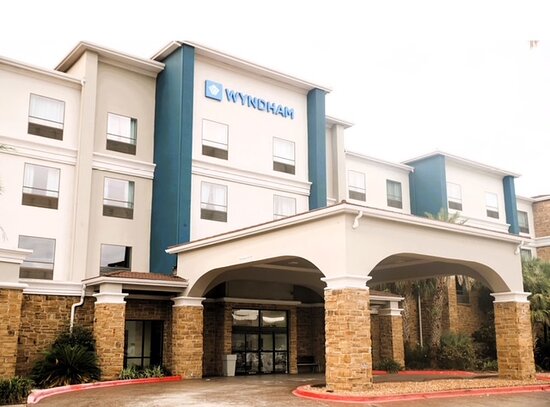 Wyndham Lake Charles Casino Area