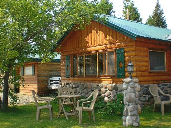 Yellowstone Inn