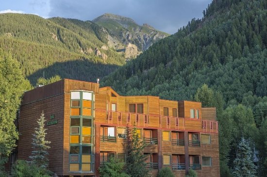 Ice House Suites & Condos