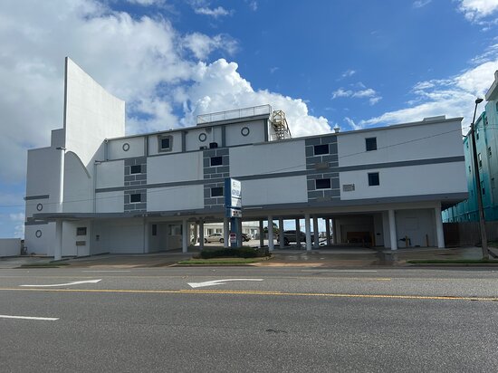 Arya Blu Inn & Suites