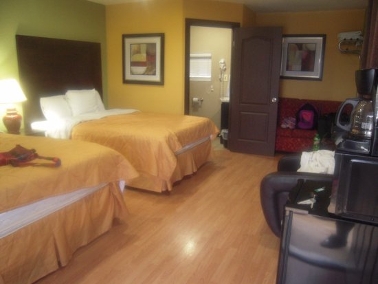 Mountain Trail Lodge