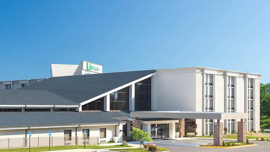 Holiday Inn Roanoke Airport-conference Ctr By IHG