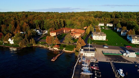 Pine Grove Resort