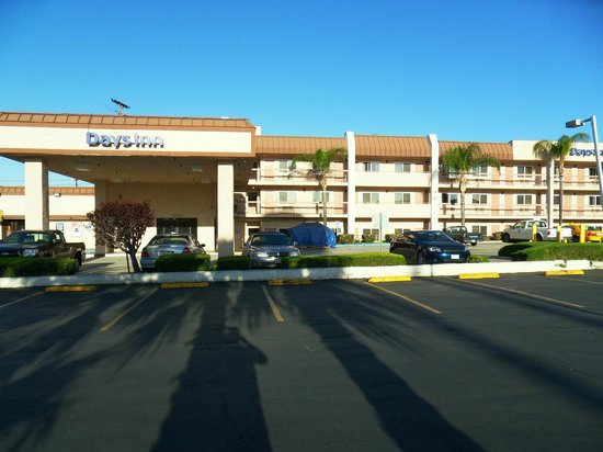 Days Inn By Wyndham Ontario Airport