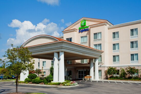 Holiday Inn Express & Suites Concord By IHG