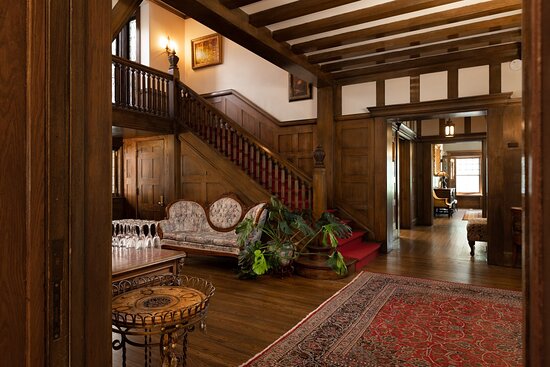 Frederick Stearns House Historic Inn