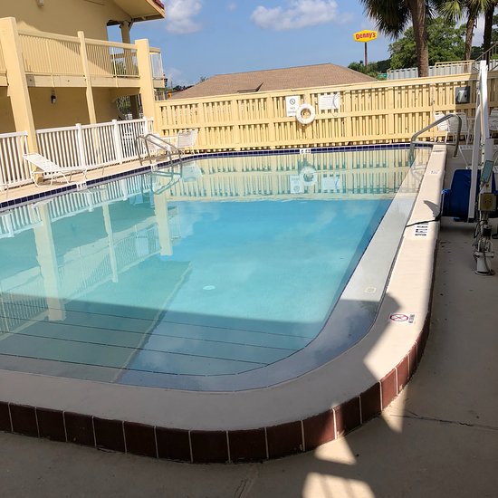 Days Inn by Wyndham Jacksonville Baymeadows