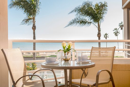 The Beachfront Inn & Suites At Dana Point