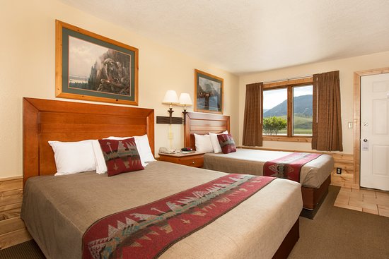 Flat Creek Inn